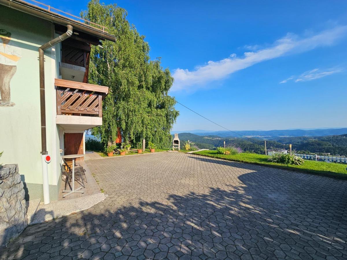 Zidanica Bundersek Apartment Sentjanz  ภายนอก รูปภาพ