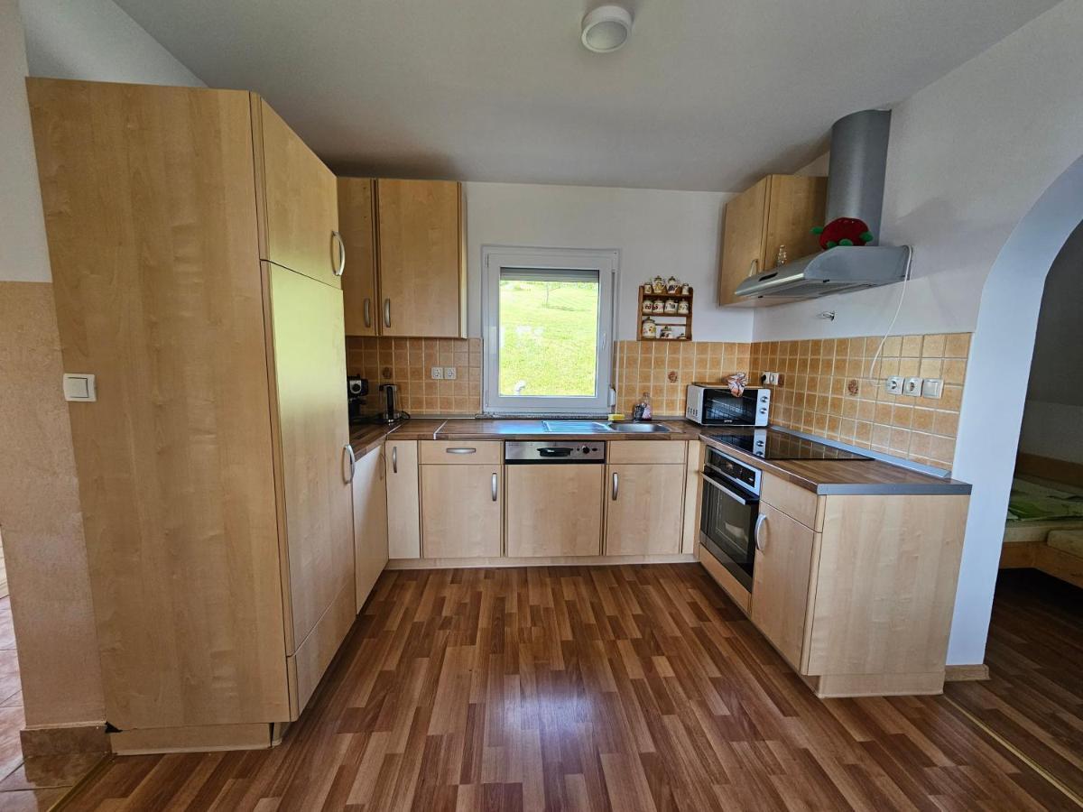 Zidanica Bundersek Apartment Sentjanz  ภายนอก รูปภาพ