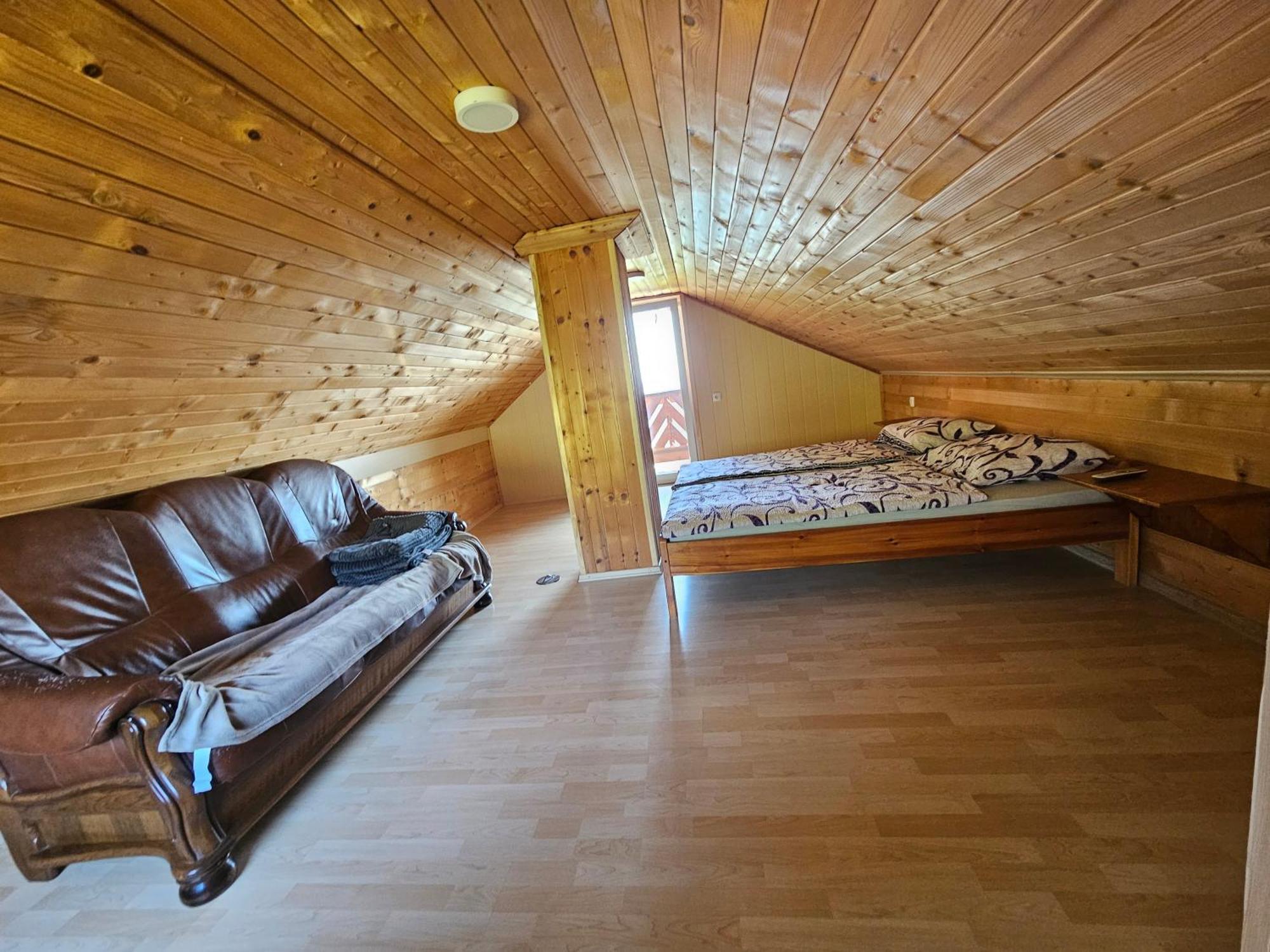 Zidanica Bundersek Apartment Sentjanz  ภายนอก รูปภาพ
