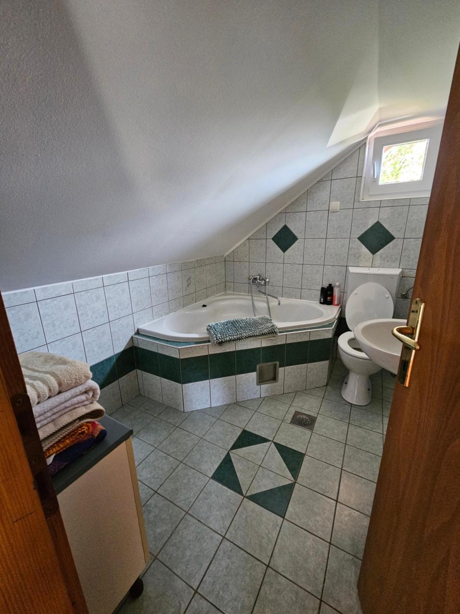 Zidanica Bundersek Apartment Sentjanz  ภายนอก รูปภาพ