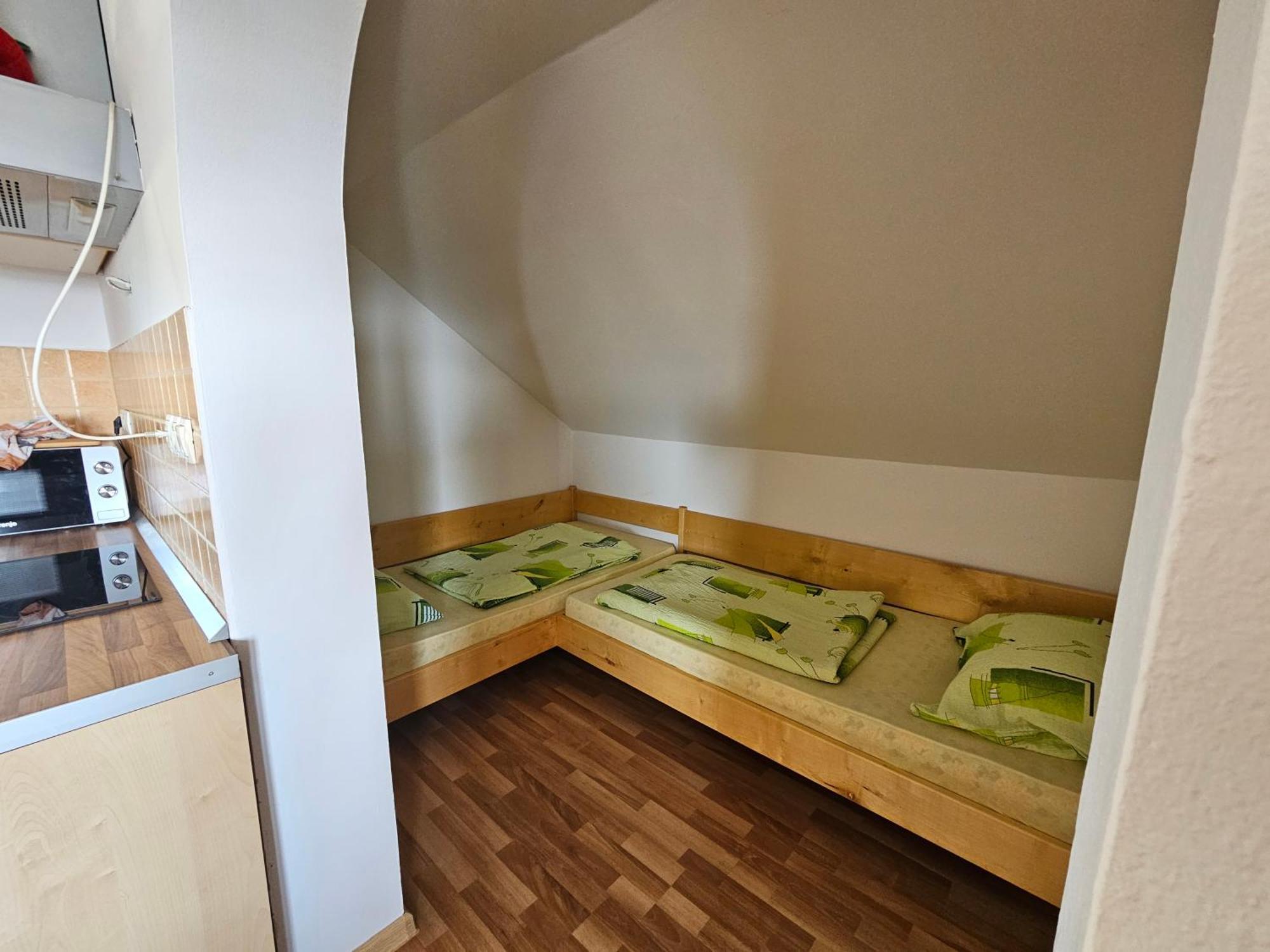Zidanica Bundersek Apartment Sentjanz  ภายนอก รูปภาพ